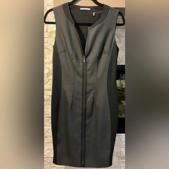 Tahari Black and Gray dress with zipper the whole length of dress Preowned - Picture 1 of 10